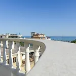 Marina Elegance Apartment Balchik