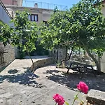 Marina Elegance Apartment *