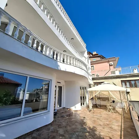 Apartment Marina Elegance Balchik