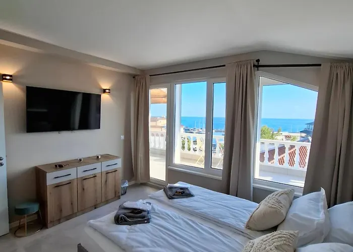 Apartment Marina Elegance